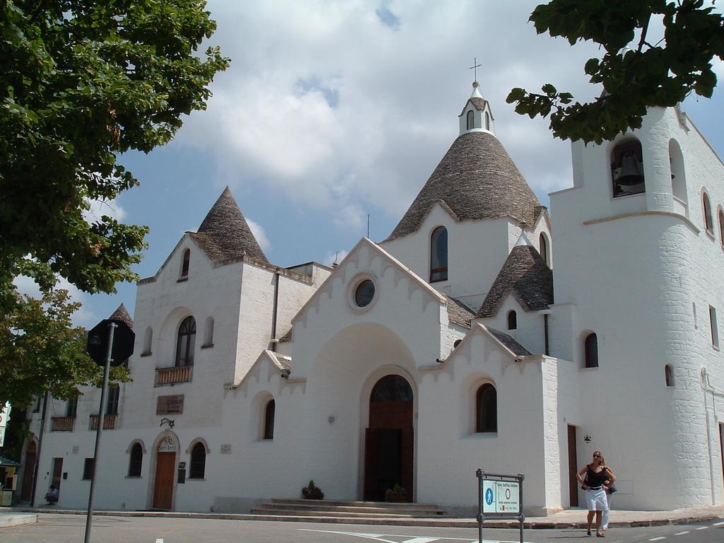 Trullo Monte Grappa Villa อัลเบโรเบลโล ภายนอก รูปภาพ